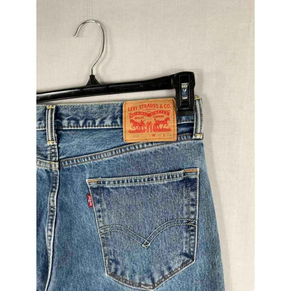 Levi's 505 Regular Fit Straight Leg Blue Jeans Men's Size 34x32 Denim
